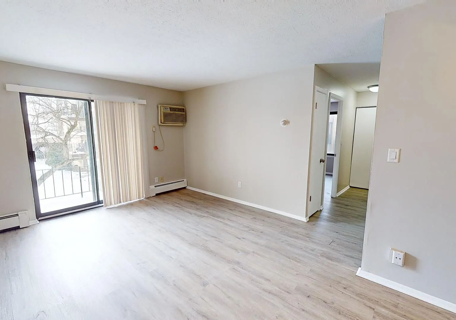 Maple Heights - 1 Bedroom - Covered Parking — Photo 2