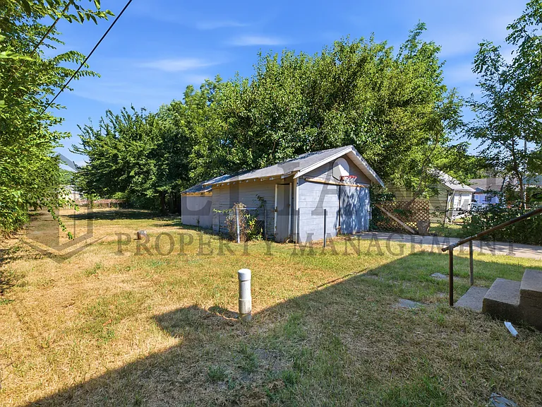 432 S Osage St — Photo 9