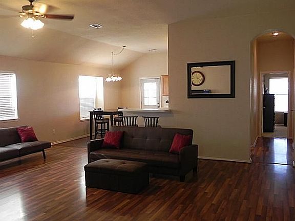 4th image of 6211 Hillside Ln