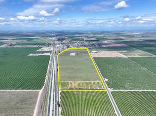 1875 S Elm Street, Pixley, CA 93256