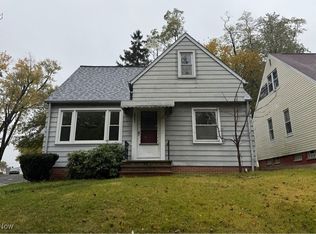 20701 Kenyon Dr, Maple Heights, OH 44137