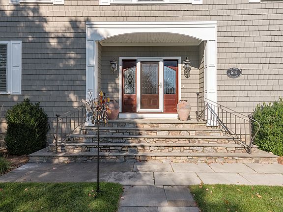 514 Main Street