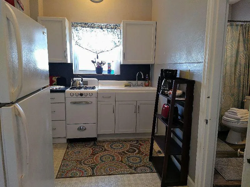 4205 Virginia Apt 302 — Photo 3