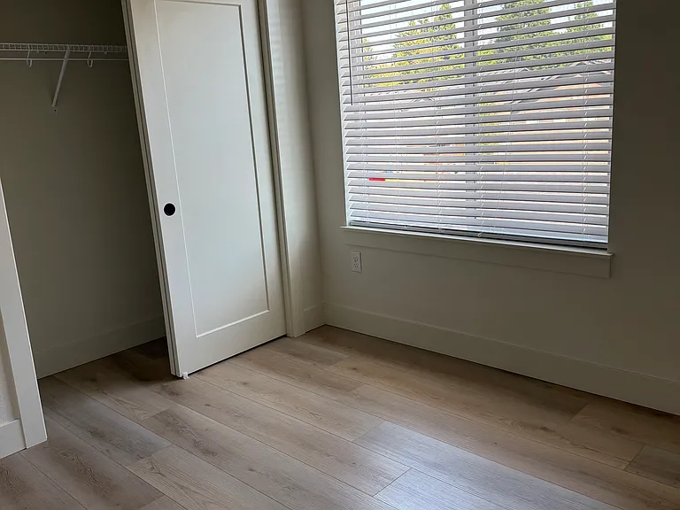 3311 NE 42nd Pl #1 — Photo 20