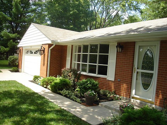 3rd image of 7365 Whitehall Dr