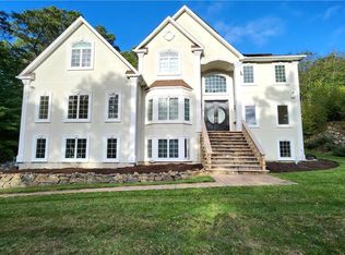 1 High Mountain Rd, Pomona, NY 10970