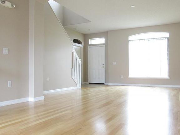 4th image of 1839 Island Walk Dr