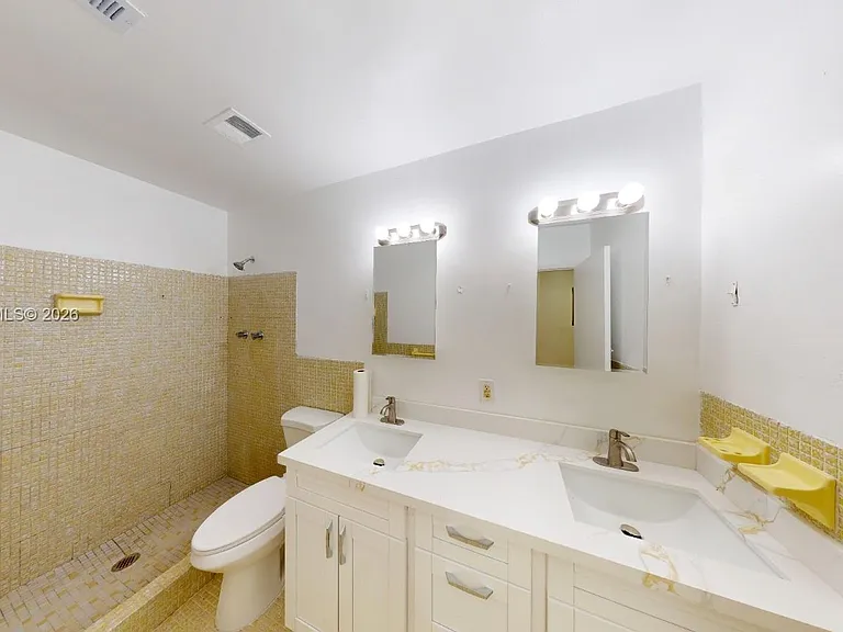 7882 Grand Canal Dr #7882 — Photo 16