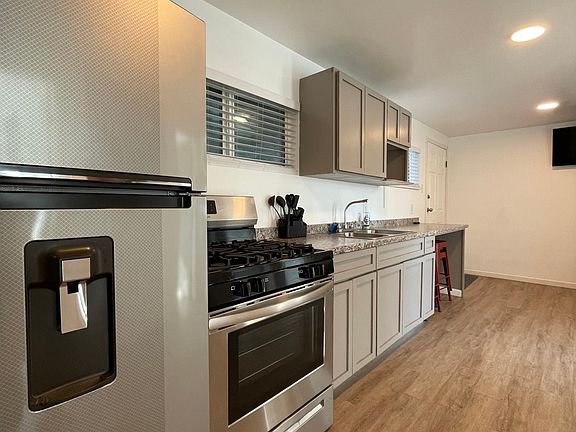 3rd image of 1125 30th St #3/5-A