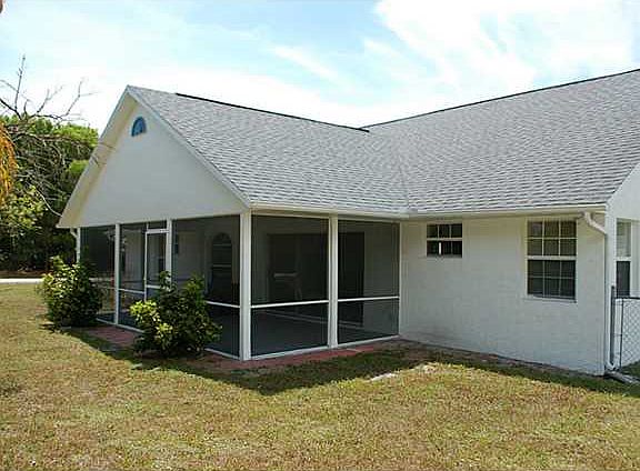 3rd image of 2145 SE Heathwood Cir