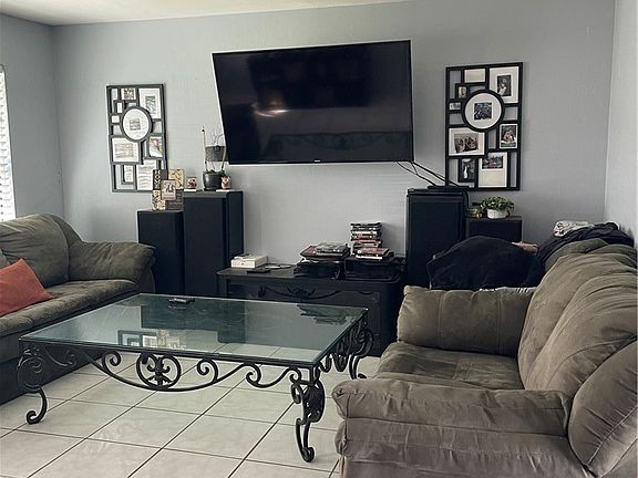 3rd image of 2239 Lotus Rd