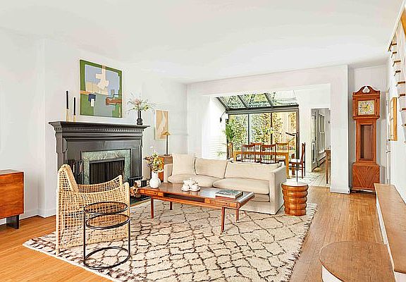 3rd image of 25 Bedford St APT 1