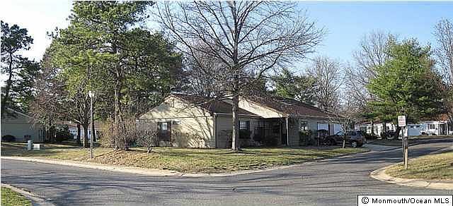 2nd image of 651 Dunstable Court #B