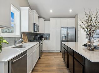 2119 Norway Ln, Lino Lakes, MN 55038