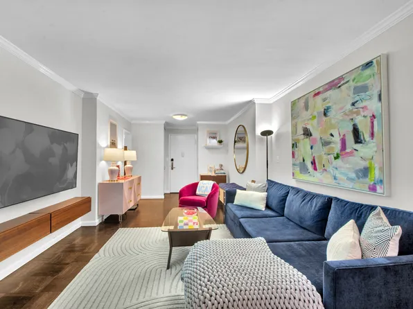 205 3rd Avenue image 2 of 10