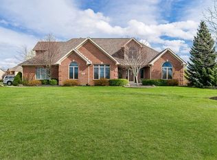 3453 S Applegate Dr, New Palestine, IN 46163