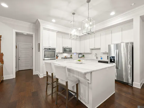 6526 Oak Garden Dr, Baton Rouge, LA 70817
