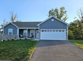 644 Basin Dr, Inwood, WV 25428
