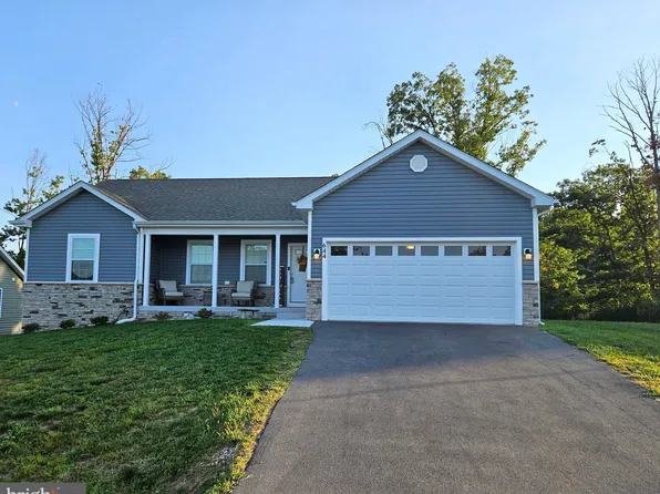 644 Basin Dr, Inwood, WV 25428