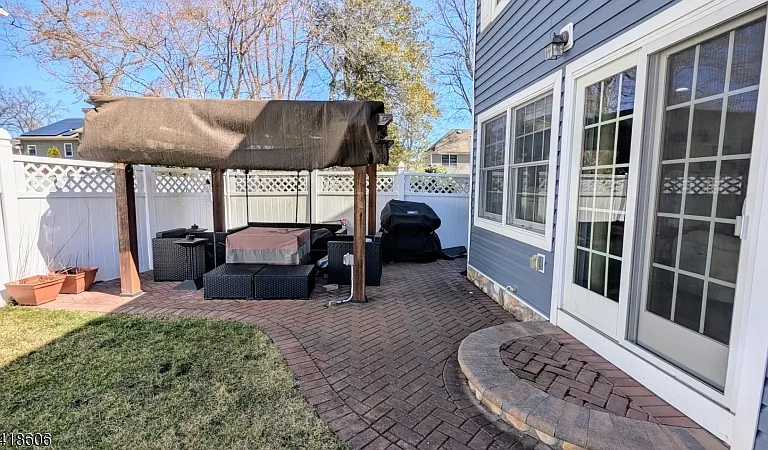 385 Allentown Rd — Photo 7