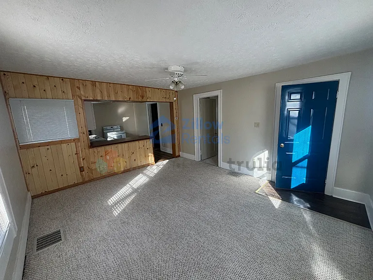 733 Montana Ave — Photo 6