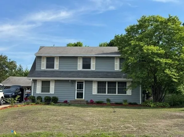 1665 5th St NW, New Brighton, MN 55112