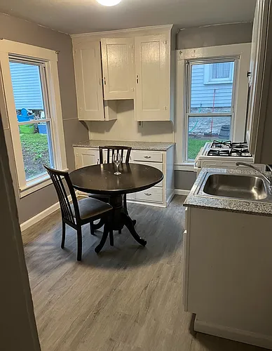 317 Erie St #1 Photo 1