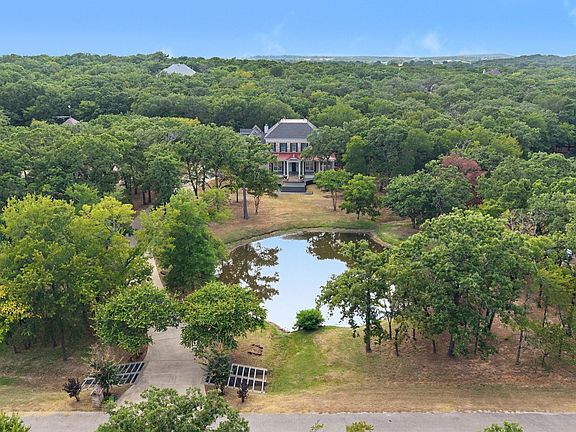 3rd image of 9600 Oak Meadow Ln