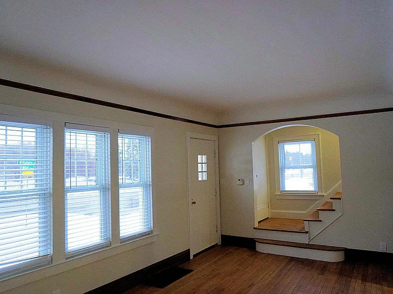 3105 W Auburn Rd — Photo 18
