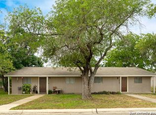 801 High Meadow Dr #2, Pleasanton, TX 78064