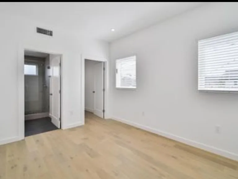 5462 Carlin St — Photo 19