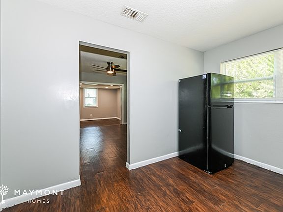 5th image of 6976 Jack Horner Ln