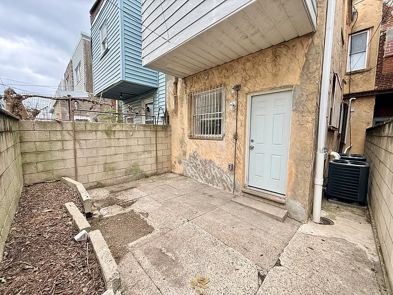 2113 S 15th St #1 — Photo 30