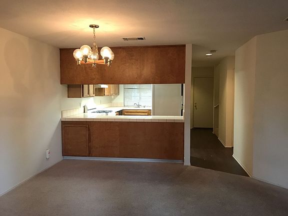 2nd image of 5065 Veranda Ter