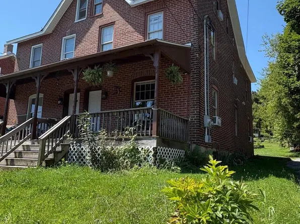 121 Brandywine Rd, Modena, PA 19358