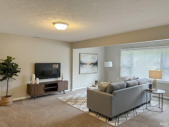4th image of 1000 Brentwood Dr