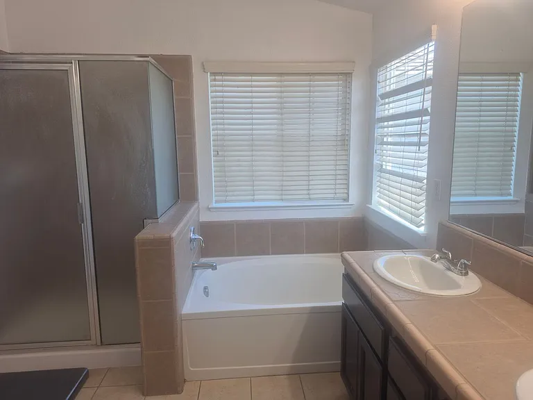 170 Bombay Cir — Photo 21