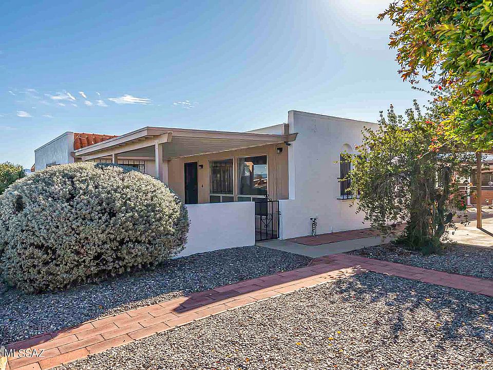 1st image of 296 N Calle Del Santo