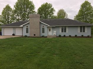 604 Brentwood Ln, Holts Summit, MO 65043