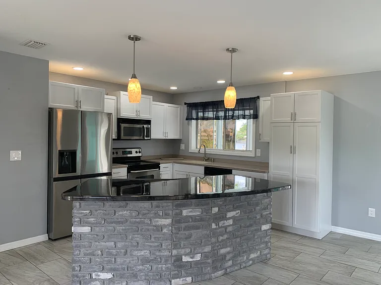 9500 Attica Cir — Photo 6