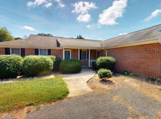 121 Lacey Ln, Spartanburg, SC 29301