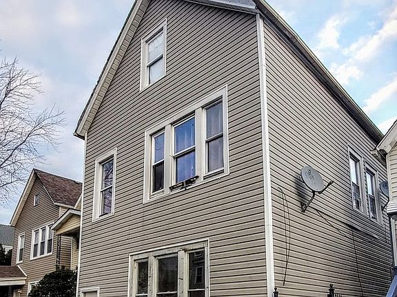 2nd image of 4931 S Wood St