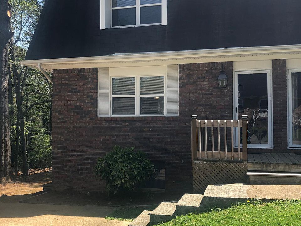 1st image of 216 Edwina Ct #A