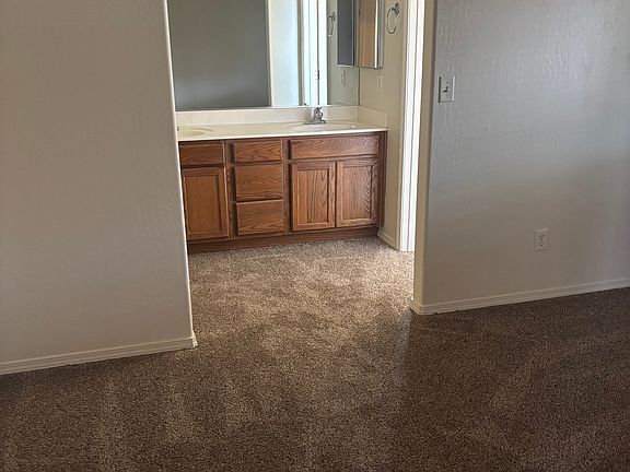 2nd image of 7202 N Viewscape Dr