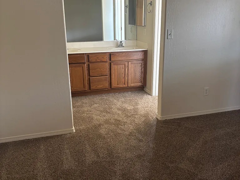 7202 N Viewscape Dr — Photo 2