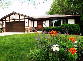 N85W18118 Tyler Dr, Menomonee Falls, WI 53051
