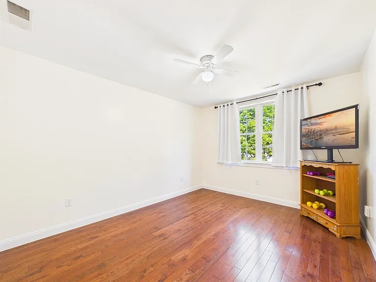 70 Endicott St #106 — Photo 19