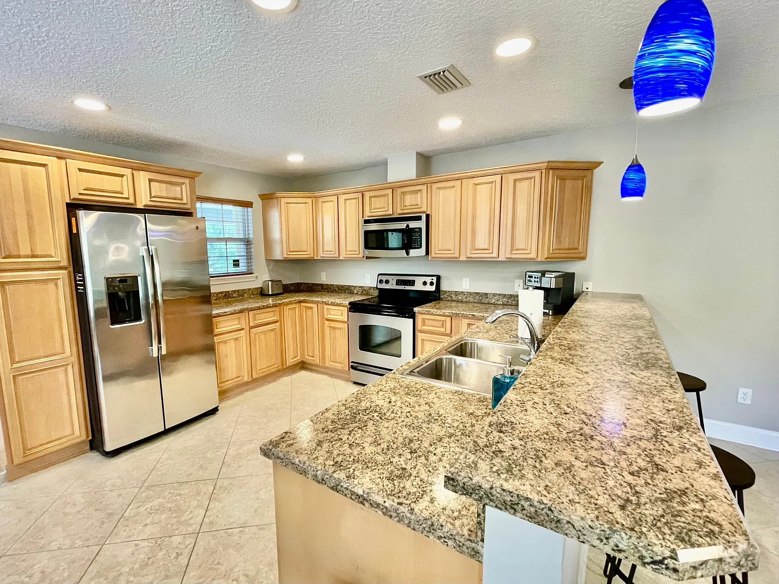 736 Kings Estate Rd — Photo 4