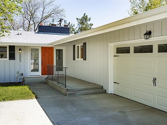 2nd image of 2903 Stanford Dr