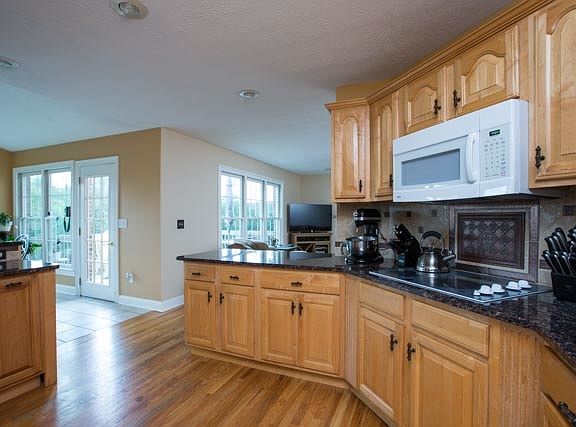 5th image of 3068 Brookstone Dr